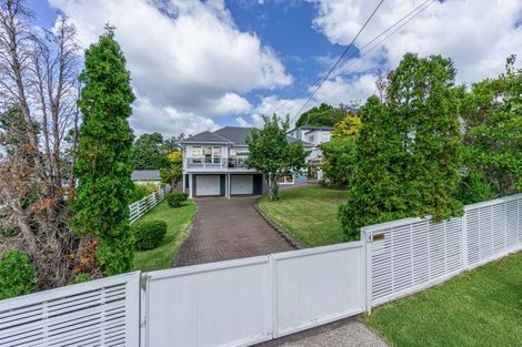 Photo of property in 4 Meadowvale Avenue, Forrest Hill, Auckland, 0620