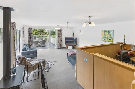 Photo of property in 28 Lowtherhurst Road, Massey, Auckland, 0614