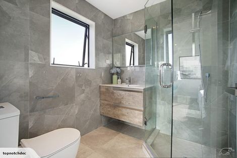 Photo of property in 18 Observation Green, Hobsonville, Auckland, 0616