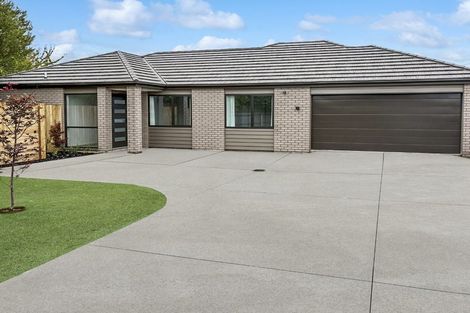 Photo of property in 2/8 Cherry Place, Casebrook, Christchurch, 8051