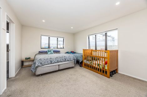 Photo of property in 33a Clendon Avenue, Papatoetoe, Auckland, 2025