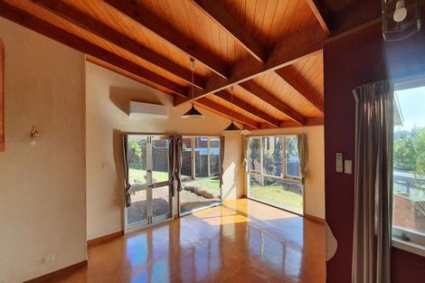 Photo of property in 57 Ocean View Road, Hillcrest, Auckland, 0627