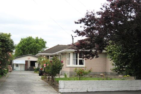 Photo of property in 28 Radbrook Street, Avonhead, Christchurch, 8042