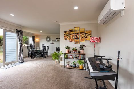 Photo of property in 35 Staithes Drive North, Whitby, Porirua, 5024