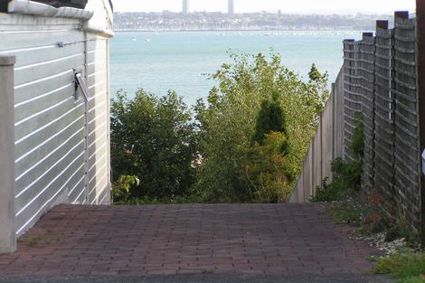 Photo of property in 2/14 Pine Ridge Terrace, Hauraki, Auckland, 0622
