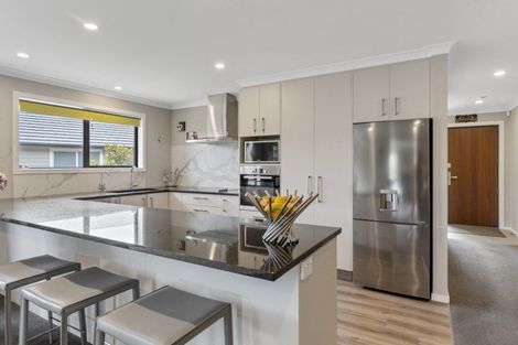 Photo of property in 35 Waipunahau Road, Waikanae, 5036