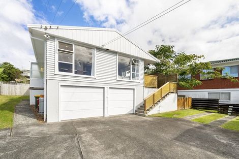 Photo of property in 13 Red Beach Road, Red Beach, 0932