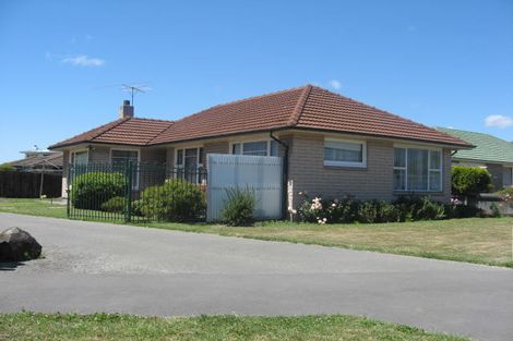 Photo of property in 16 Aileen Place, Upper Riccarton, Christchurch, 8041