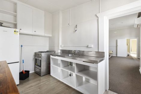 Photo of property in 33 Colombo Street, Newtown, Wellington, 6021