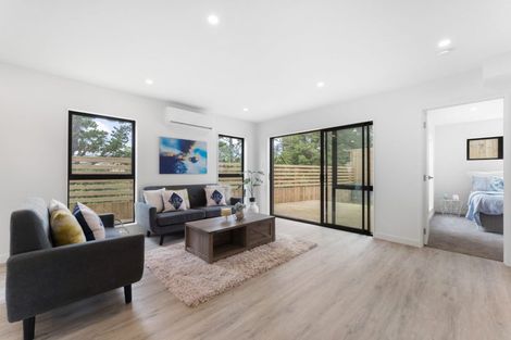 Photo of property in 89a Oreil Avenue, West Harbour, Auckland, 0618
