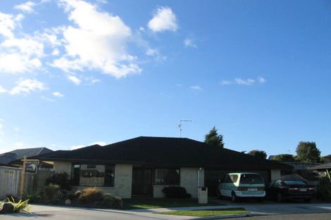 Photo of property in 10 Meadow Court, Paraparaumu, 5032