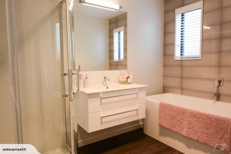 Photo of property in 6 Ardnave Lane, Broomfield, Christchurch, 8042