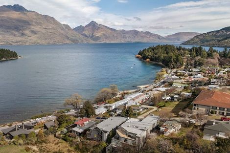 Photo of property in Rahiri Apartments, 1/23 Adelaide Street, Queenstown, 9300