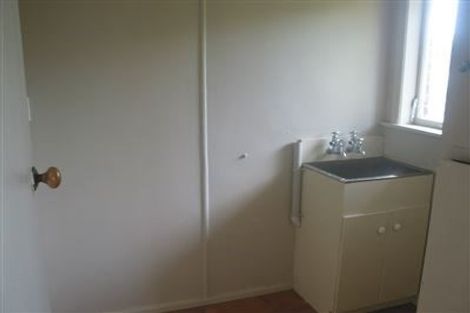 Photo of property in 1/66 Pupuke Road, Hillcrest, Auckland, 0627