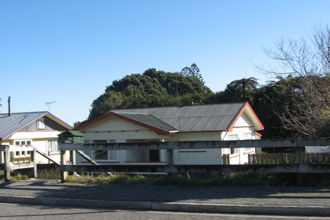 Photo of property in 114 Tasman Street, Karoro, Greymouth, 7805
