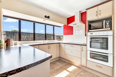 Photo of property in 3 Memphis Place, Pomare, Rotorua, 3015