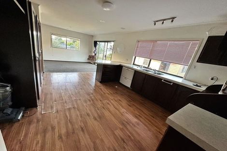 Photo of property in 10 Richard Avenue, Bucklands Beach, Auckland, 2014