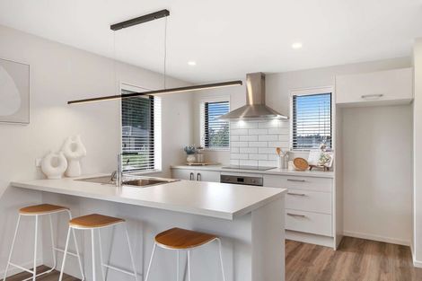 Photo of property in 31 Kingfisher Avenue, Amberley, 7410