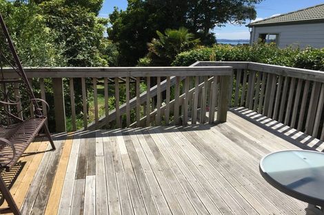 Photo of property in 3 Fayette Place, Te Atatu South, Auckland, 0610