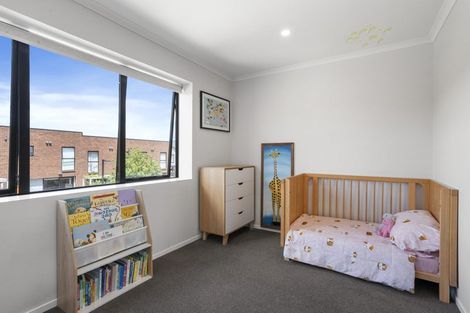 Photo of property in 7/89 Hobsonville Point Road, Hobsonville, Auckland, 0616