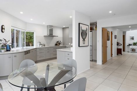 Photo of property in 20 Derenzy Place, Avonhead, Christchurch, 8042