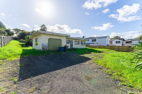 Photo of property in 114b Colwill Road, Massey, Auckland, 0614