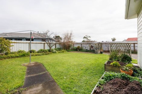 Photo of property in 26 Peppertree Glade, Kelvin Grove, Palmerston North, 4414