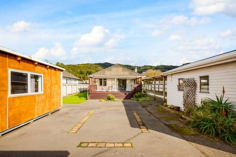 Photo of property in 28 Totara Street, Wainuiomata, Lower Hutt, 5014