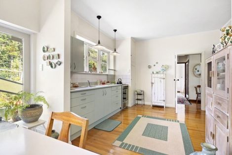 Photo of property in 9 Kaihuia Terrace, Northland, Wellington, 6012