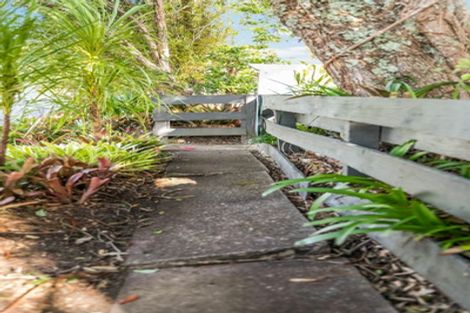 Photo of property in 70 Kaurilands Road, Titirangi, Auckland, 0604