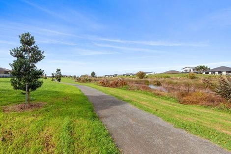 Photo of property in 35 Sarah Place, Papamoa Beach, Papamoa, 3118