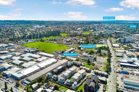 Photo of property in 43 Eileen Newey Place, Henderson, Auckland, 0612