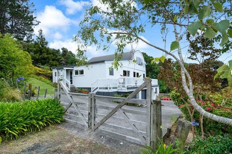 Photo of property in 812 Inland Road, Helensville, 0875