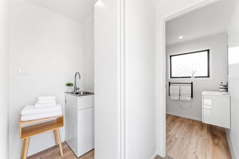 Photo of property in 23 Melandra Road, Stanmore Bay, Whangaparaoa, 0932