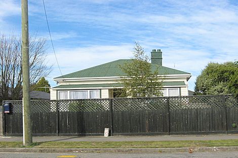 Photo of property in 107 Middlepark Road, Sockburn, Christchurch, 8042