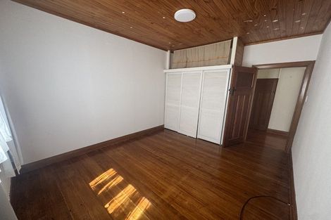 Photo of property in 58 Standen Street, Karori, Wellington, 6012