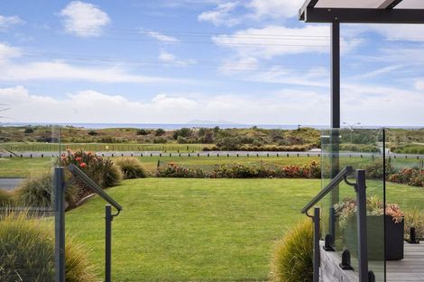 Photo of property in 138 Seaforth Road, Waihi Beach, 3611
