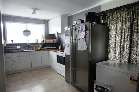 Photo of property in 64 Tawa Crescent, Manurewa, Auckland, 2102