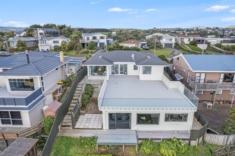 Photo of property in 27 Herewini Street, Titahi Bay, Porirua, 5022
