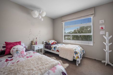 Photo of property in 67 Kittiwake Drive, Schnapper Rock, Auckland, 0632