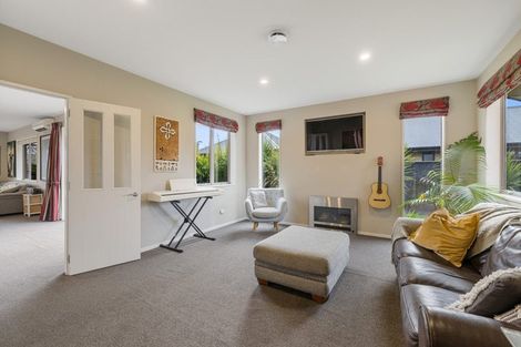 Photo of property in 15 Melville Crescent, Rolleston, 7614