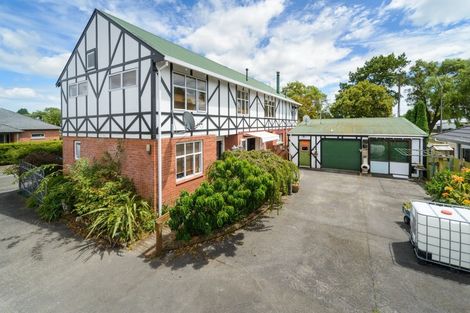 Photo of property in 606 Pioneer Highway, Highbury, Palmerston North, 4412