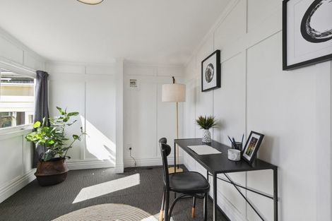 Photo of property in 8 Thorby Street, Northland, Wellington, 6012