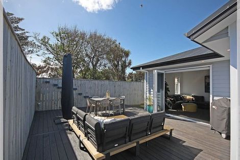 Photo of property in 3a Chrystall Street, Foxton Beach, Foxton, 4815