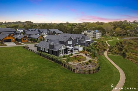 Photo of property in 4 Heda Loop, Whitford, 2571