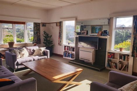 Photo of property in 38 Mills Road, Brooklyn, Wellington, 6021