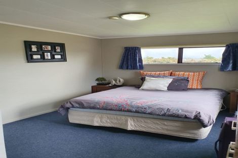 Photo of property in 29 Lydia Place, Kelvin Grove, Palmerston North, 4414