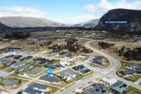 Photo of property in 40 Marbleleaf Lane, Albert Town, Wanaka, 9305