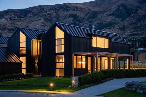 Photo of property in 13 Theodore Court, Wanaka, 9305