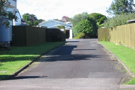 Photo of property in 2/54 Millen Avenue, Pakuranga, Auckland, 2010